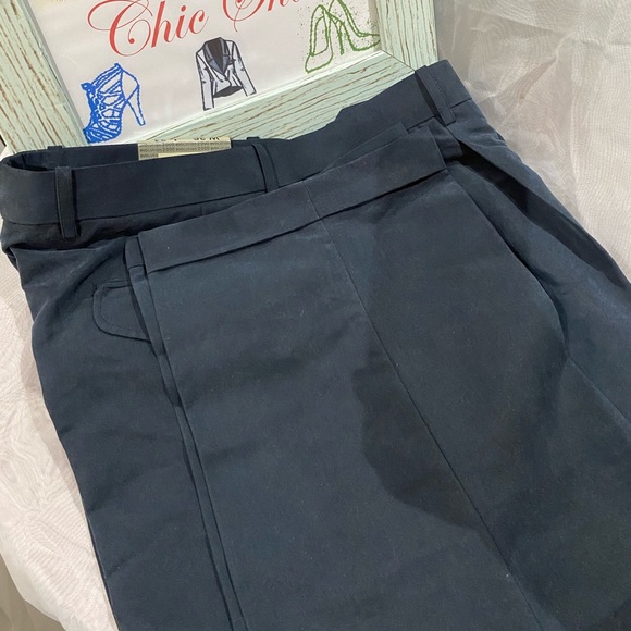 Men’s Slacks - Picture 3 of 3